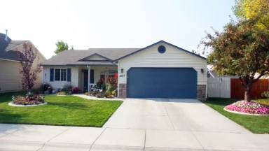 Main picture of 2158 W Blakes Creek Ave