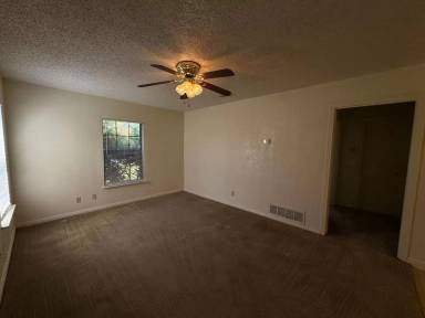 Main picture of 706-708 Carrie Ave