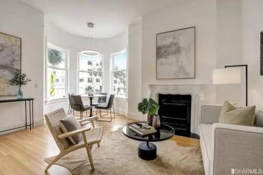 Main picture of 360 Lake St