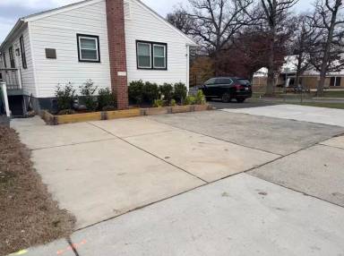Main picture of 7700 Chicago Ave
