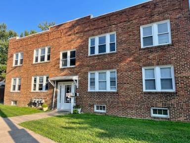 Main picture of 121 E Arcadia Ave