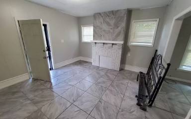Main picture of 524 E Gage Ave