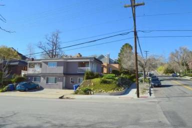 Main picture of 383 E 9th Ave