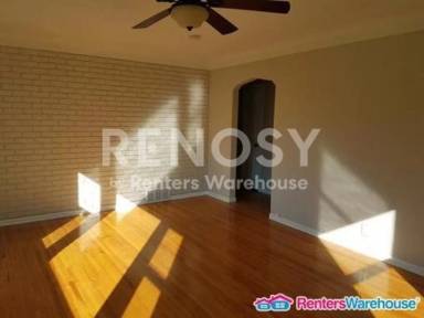 Main picture of 161 90th Ln NE