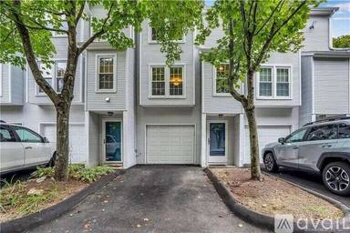 Main picture of Countrywood Condominums