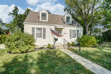 Main picture of 2247 E Bataan Dr