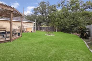 Main picture of 8407 Mullins Dr
