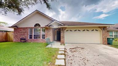 Main picture of 7537 Fawn Lake Dr S