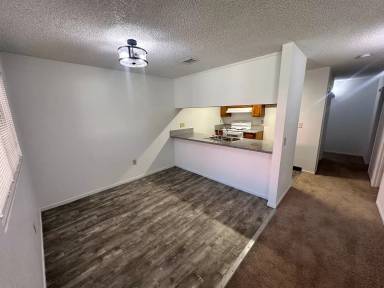 Main picture of 214 Stadium Rd