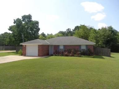 Main picture of 215 Candlewick Blvd