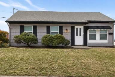 Main picture of 22102 Hawthorne Way