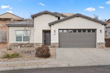 Main picture of 1681 Camino Corona