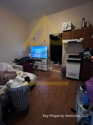 Main picture of 1458 Dewey Ave