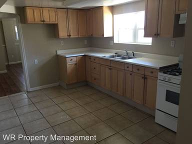 Main picture of 619 W 17th St