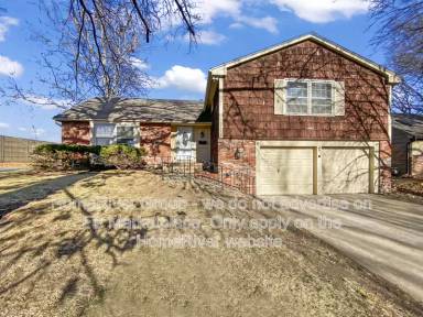 Main picture of 11008 W 91st St
