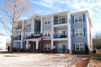 Main picture of 1754-1802 Greenwood Ave NE Apartments