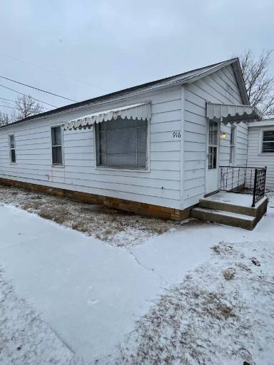Main picture of 914 Kussner St