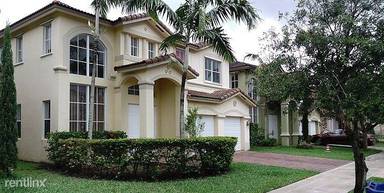 Main picture of 9071 SW 152nd Ct