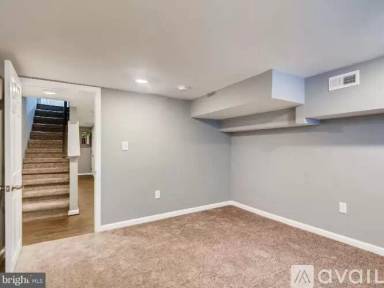 Main picture of 336 S Lehigh St