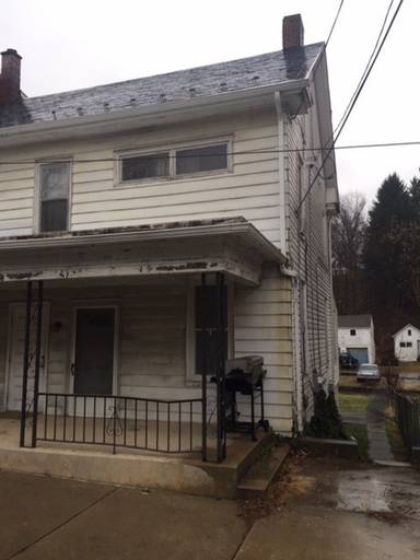 Main picture of 114 W Main St