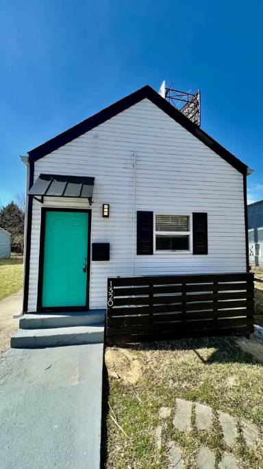 Main picture of 1316 S Preston St