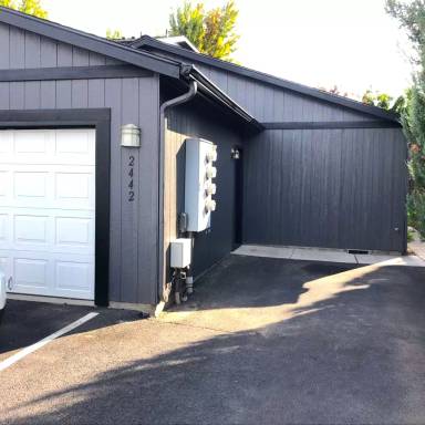 Main picture of 2458 SW 23rd St