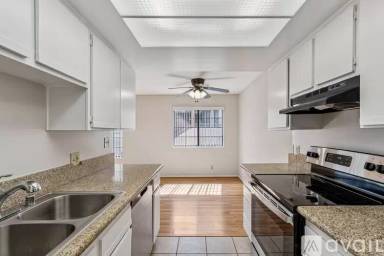 Main picture of 476 E Cypress Ave
