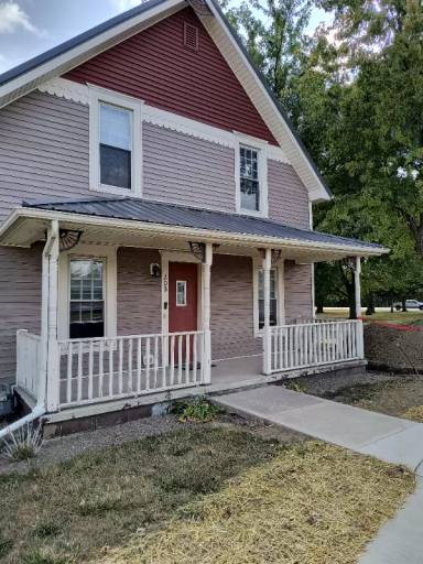 Main picture of 205 W Mechanic St