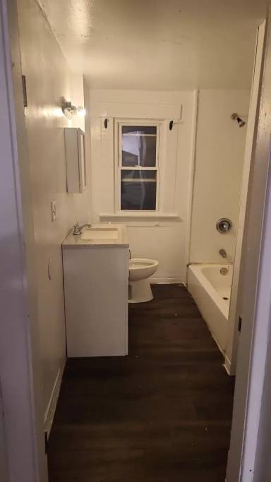 Main picture of 338 S Harris Ave