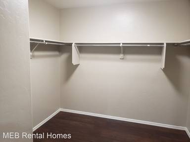 Main picture of 6218 S Sunrise Valley Dr