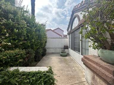 Main picture of 3068 Prado Ln