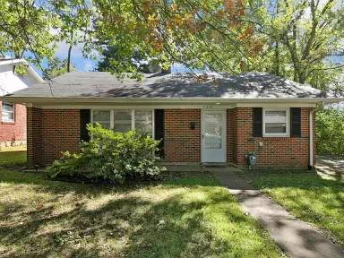 Main picture of 7344 Lynn Ave