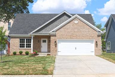 Main picture of 571 Bob O Link Dr