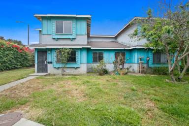 Main picture of 12 Ironwood Ln