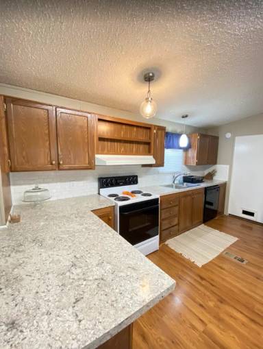 Main picture of Ridgewood Village Mobile Home Park