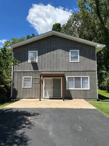 Main picture of 628 Jennings Rd