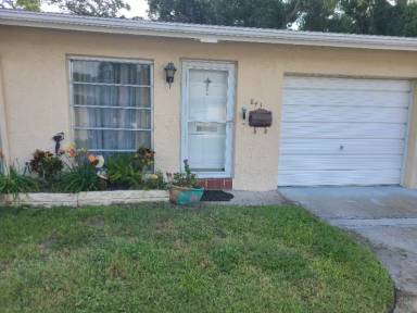 Main picture of 843 Cambridge Ct