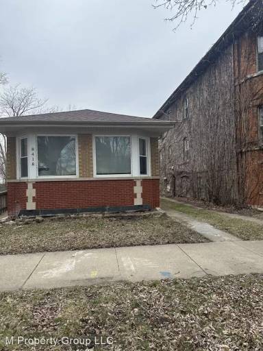 Main picture of 8418 S Kingston Ave
