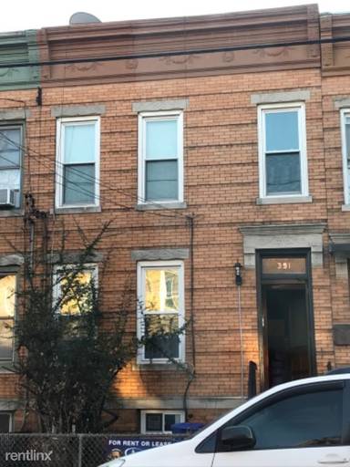 Main picture of 361 Woodlawn Ave
