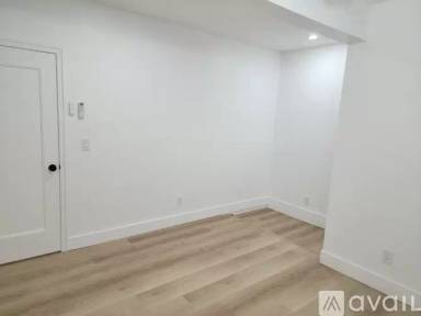 Main picture of 443 N Main St