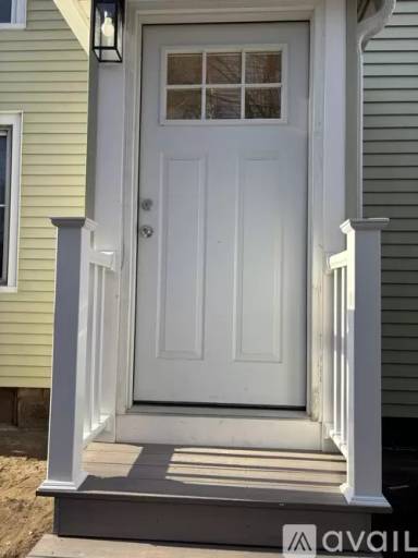 Main picture of 1744 Farmington Ave