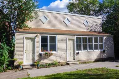 Main picture of 820 W 4th St