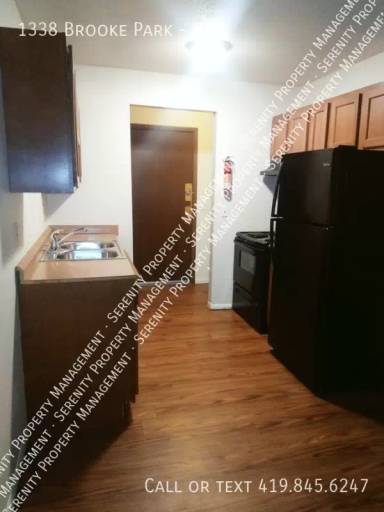 Main picture of 1338 Brooke Park Dr