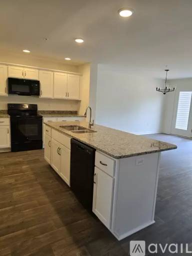 Main picture of 7352 Red Oak Ct
