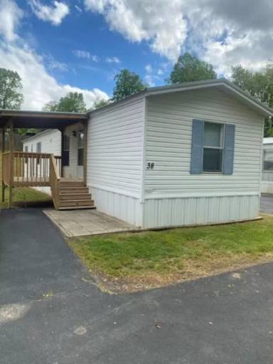 Main picture of 38 Tylers Cookie Ln