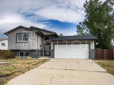 Main picture of 923 Rancher Dr