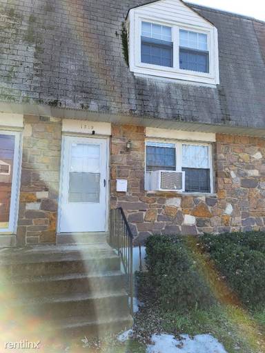 Main picture of 1512 Rainer Rd