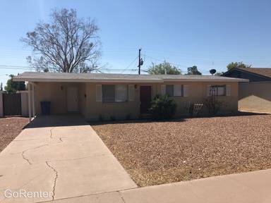 Main picture of 1301 W 15th St