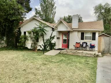 Main picture of 2005 28th St