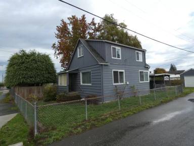 Main picture of 213 S Francis St